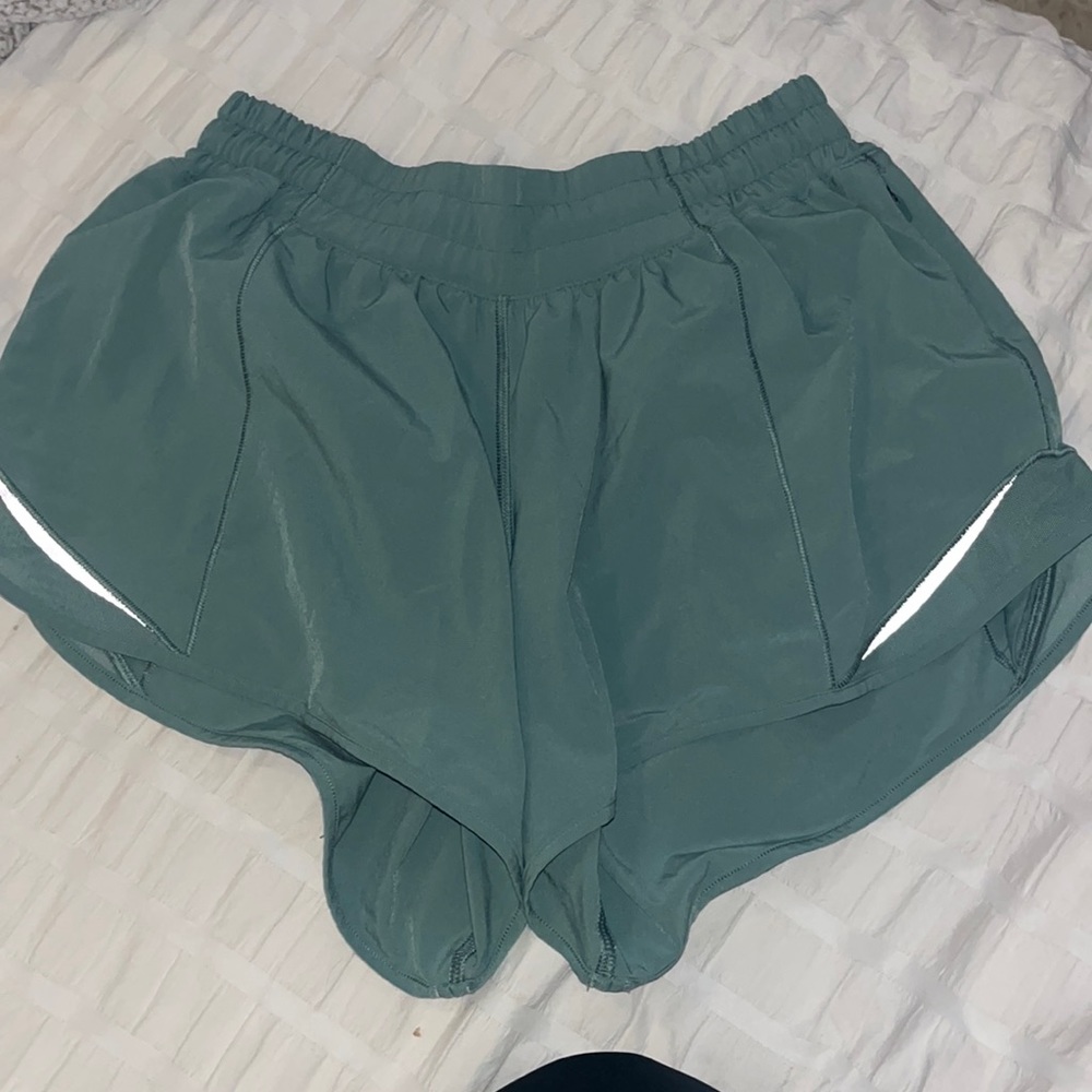 Lululemon Hottie Hot Short